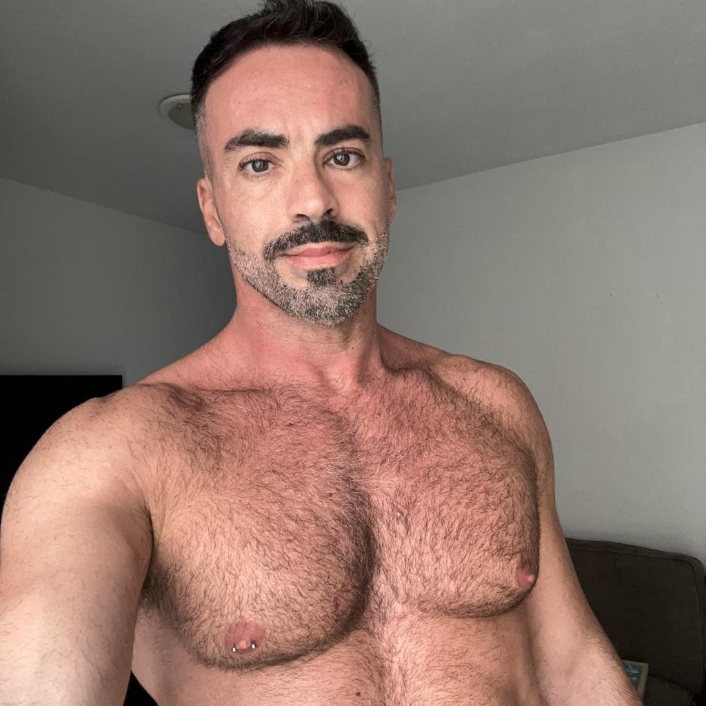 Chico busca chica en Las Palmas: 