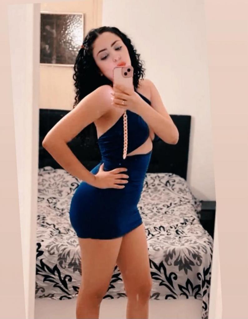 615508454: Chica busca chico en Barcelona