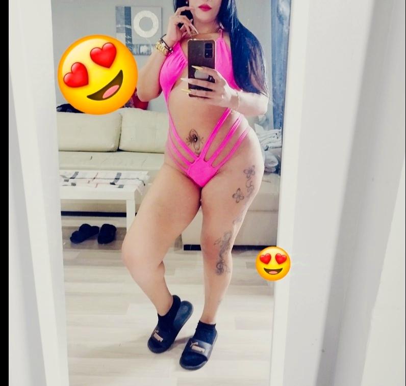 Chica busca chico en Almería: 