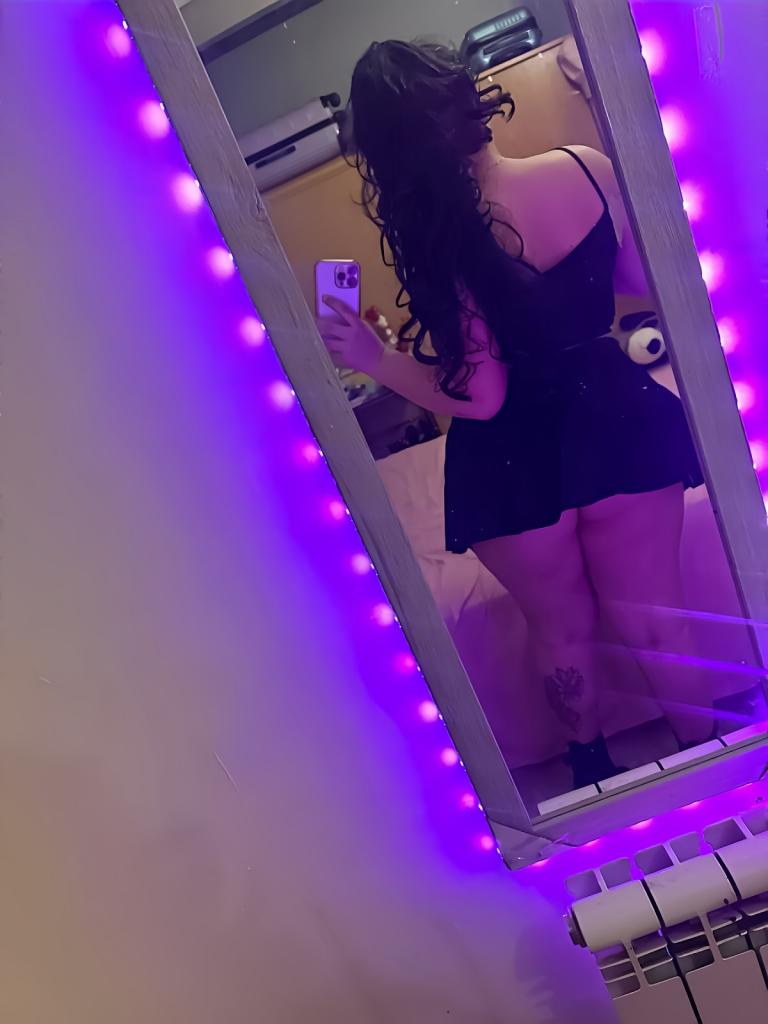 651756957: Chica busca chico en Albacete