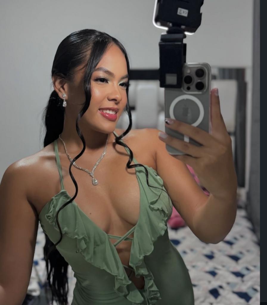 697249078: Chica busca chico en Badajoz