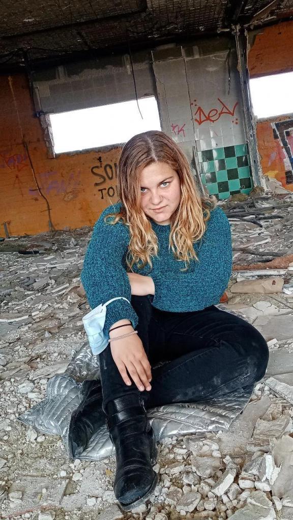 668597708: Chica busca chico en Sevilla