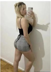 617114402: Chica busca chico en Navarra