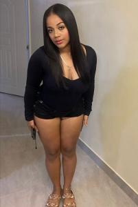 613772354: Chica busca chico en Alicante