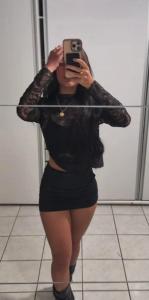 632194996: Chica busca chico en León