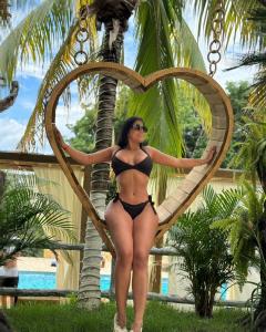 633381351: Chica busca chico en Sevilla