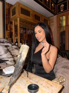 691594476: Chica busca chico en Barcelona