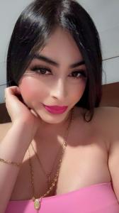 635424327: Chica busca chico en Sevilla