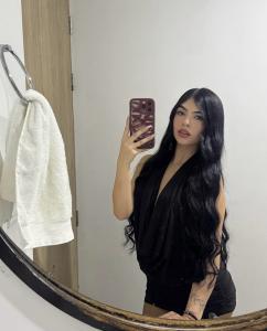 667393618: Chica busca chico en Barcelona