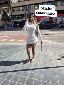 611570054: Chica busca chico en Alicante