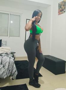 617074244: Chica busca chico en Granada