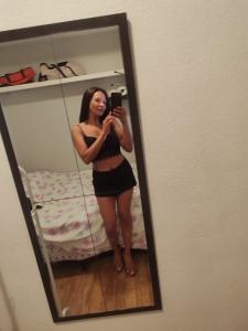 658168880: Chica busca chico en Asturias