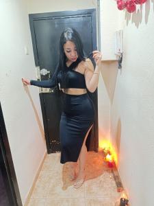 631628066: Chica busca chico en Barcelona