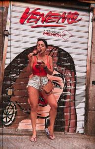 635253351: Chica busca chico en Málaga