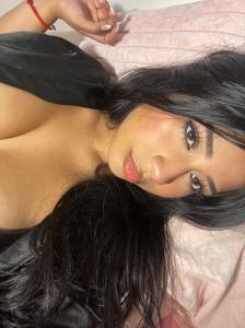 603117407: Chica busca chico en Barcelona