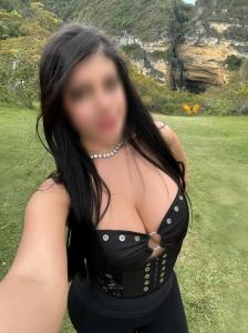 617885375: Chica busca chico en Lérida