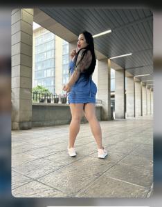643158403: Chica busca chico en Zaragoza