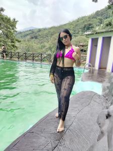 641042403: Chica busca chico en Valencia