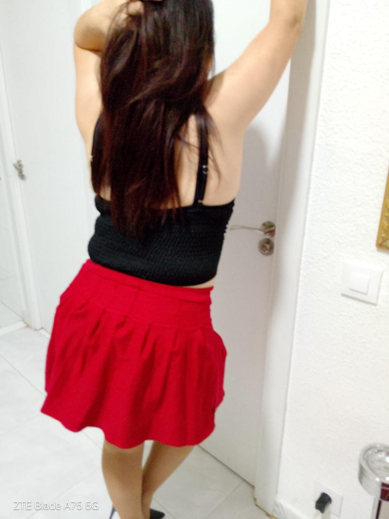 643896457: Chica busca chico en Madrid