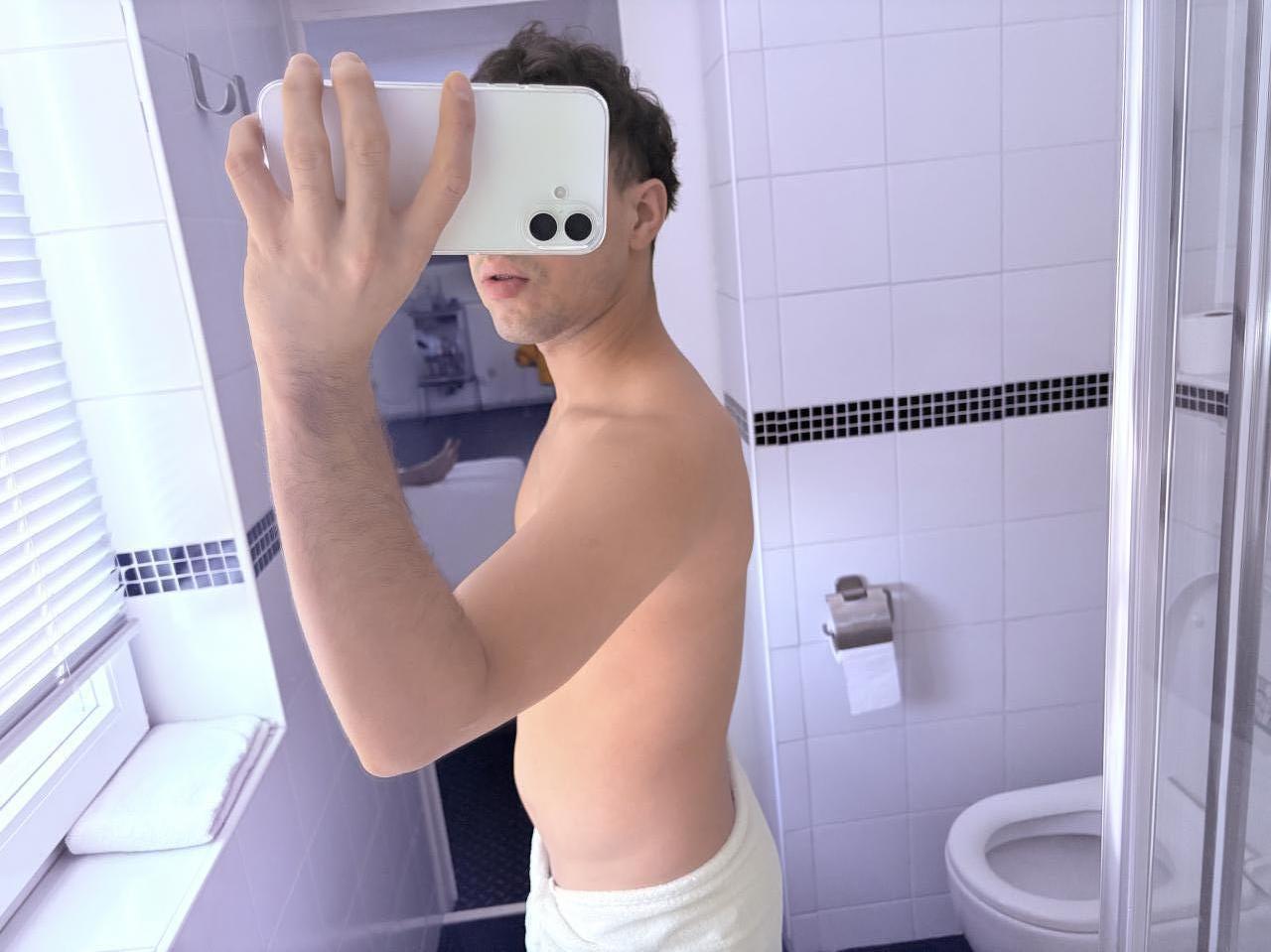 Chico busca chica en Sevilla: 