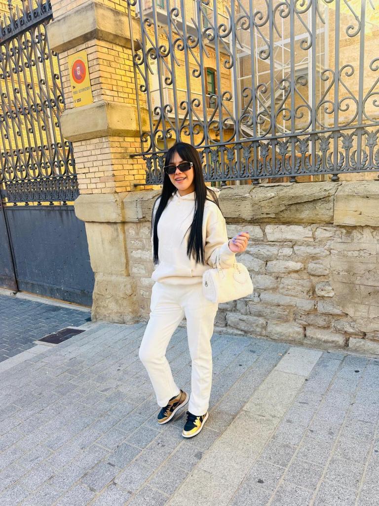 Chica busca chico en Sevilla: 