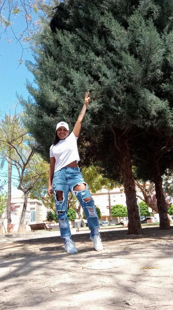 Chica busca chico en Alicante: 