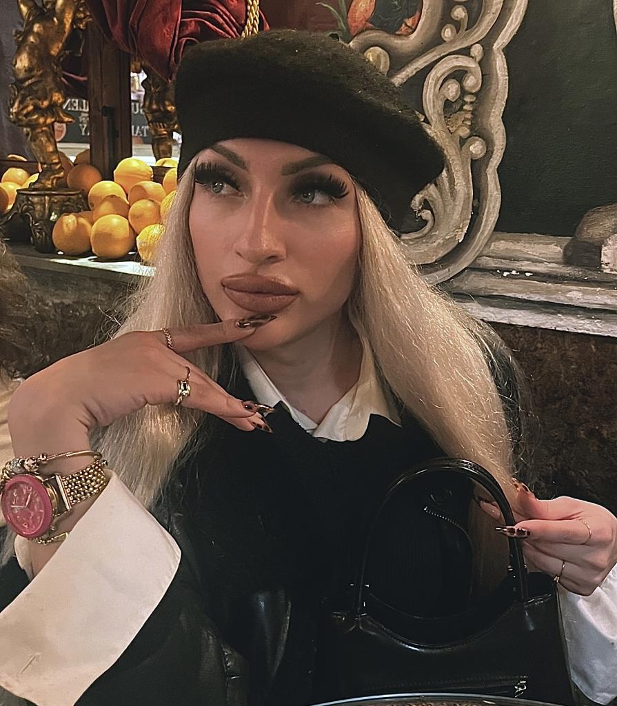 610196647: Transexual en Madrid