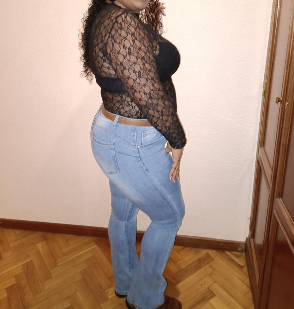 Chica busca chico en Cuenca: 