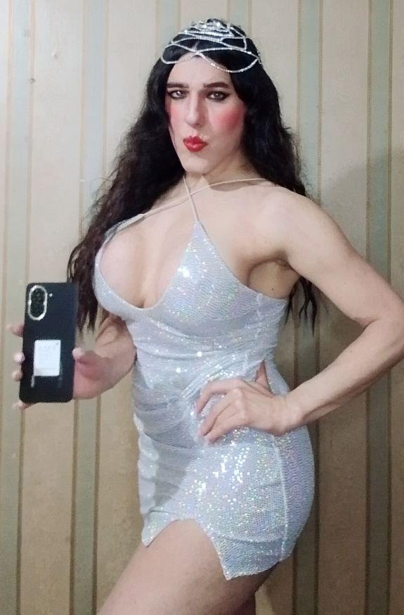 697455526: Transexual en La Coruña