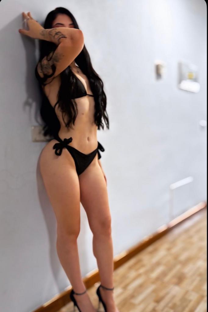 Chica busca chico en Huelva: 