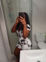 614873379: Chica busca chico en Tarragona