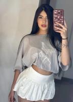 667393618: Chica busca chico en Barcelona