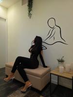 647321206: Chica busca chico en Barcelona