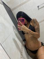 617746381: Chica busca chico en Madrid