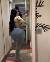 613412481: Chica busca chico en Barcelona