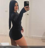 690705543: Chica busca chico en Gerona