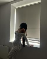 631957997: Chica busca chico en Barcelona