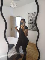 614873379: Chica busca chico en Tarragona