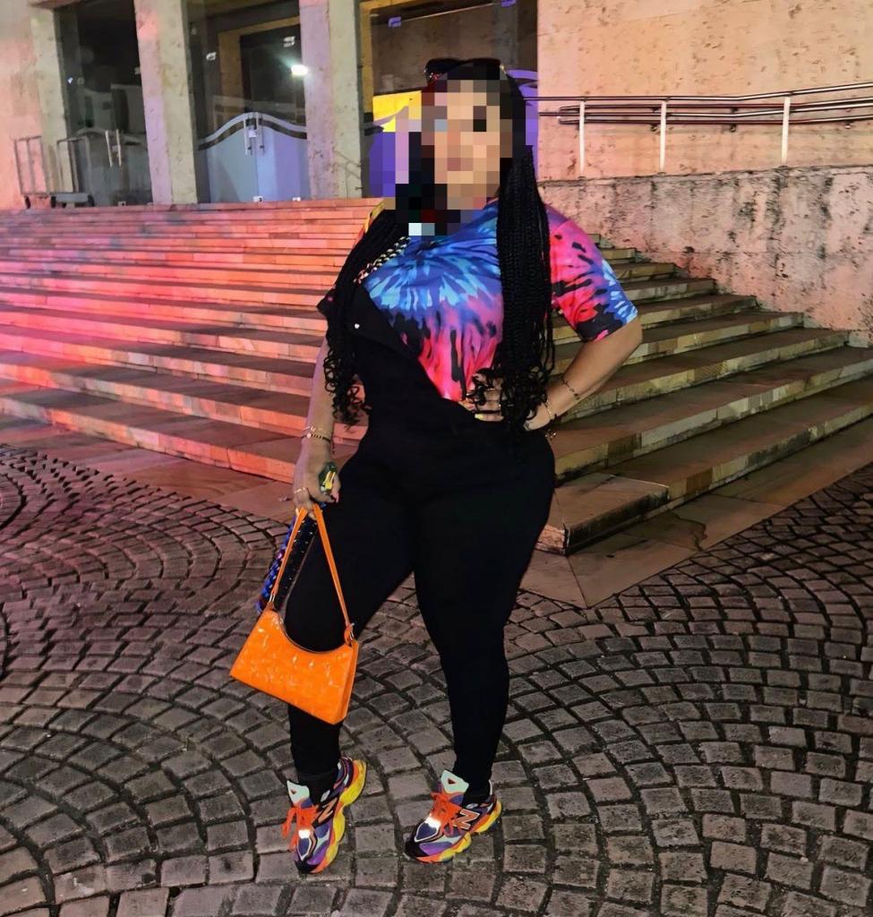 Chica busca chico en Tenerife: 