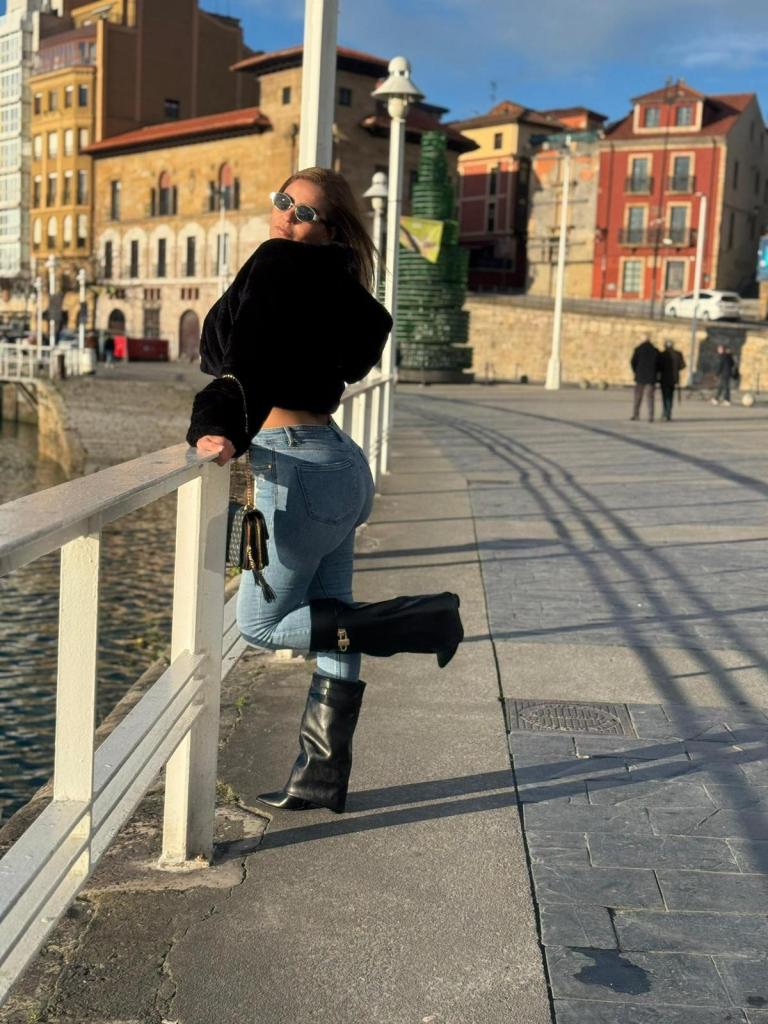 Chica busca chico en Asturias: 