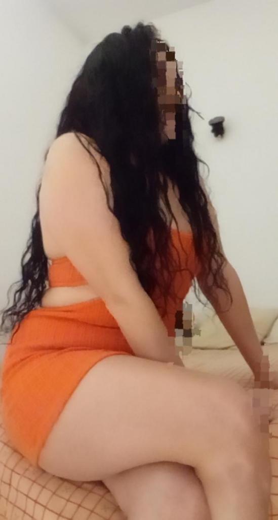 632057245: Chica busca chico en Málaga