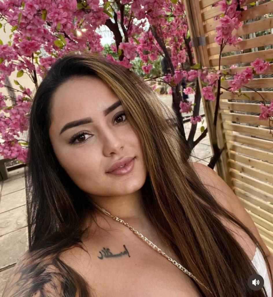 652266170: Chica busca chico en Málaga