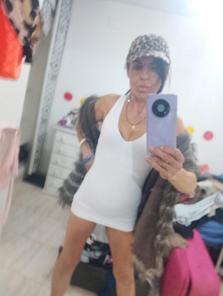 Chica busca chico en Castellón: 