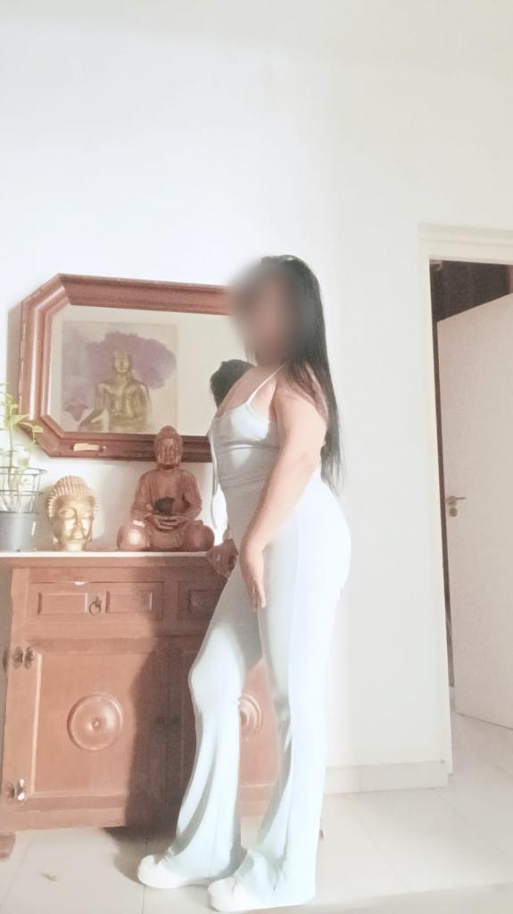 624914273: Chica busca chico en Gerona