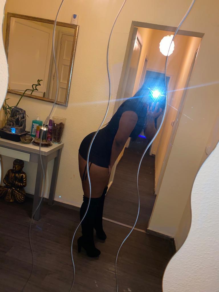 Chica busca chico en Mallorca: 