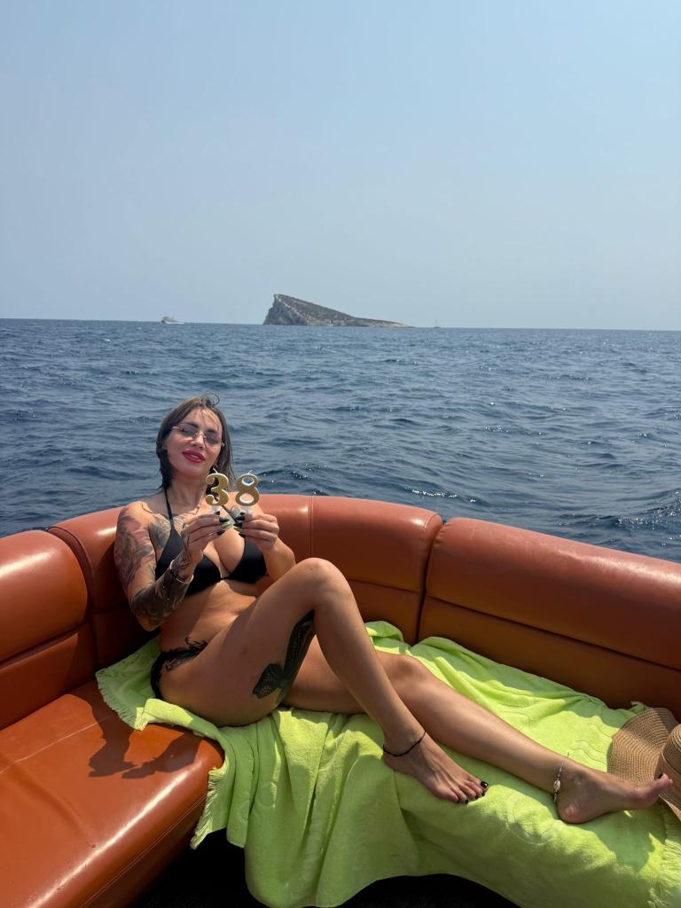 Chica busca chico en Alicante: 