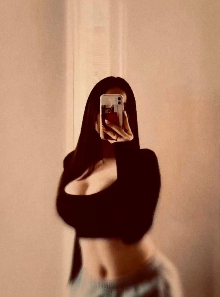 600805731: Chica busca chico en Cádiz