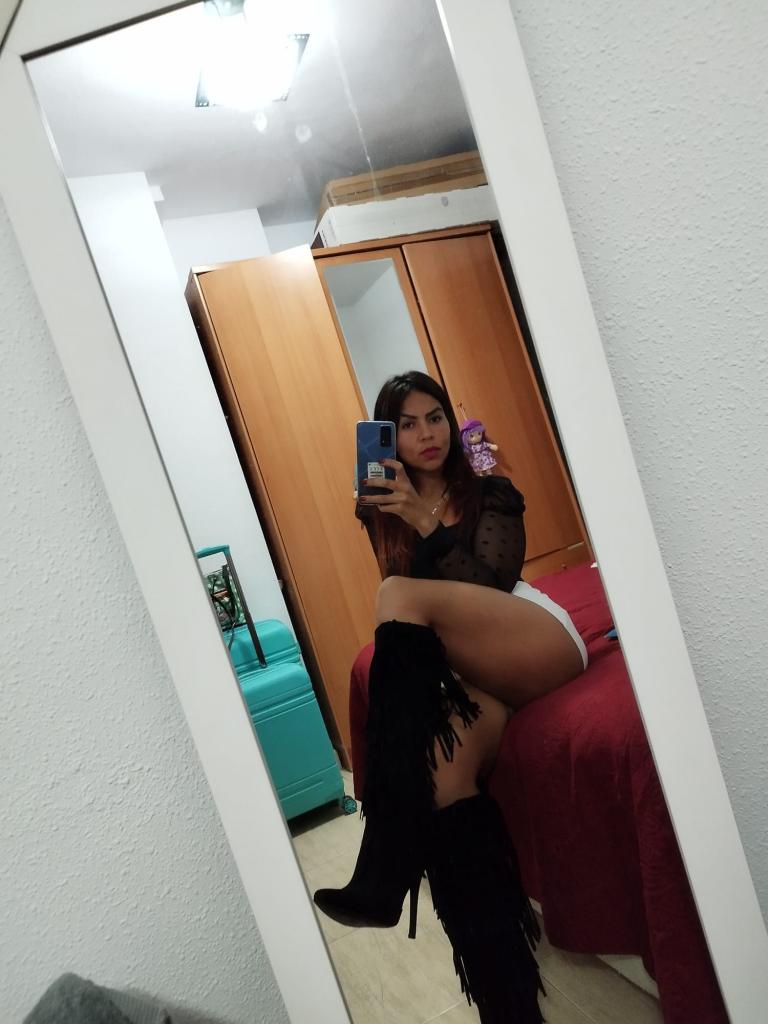 Chica busca chico en Sevilla: 