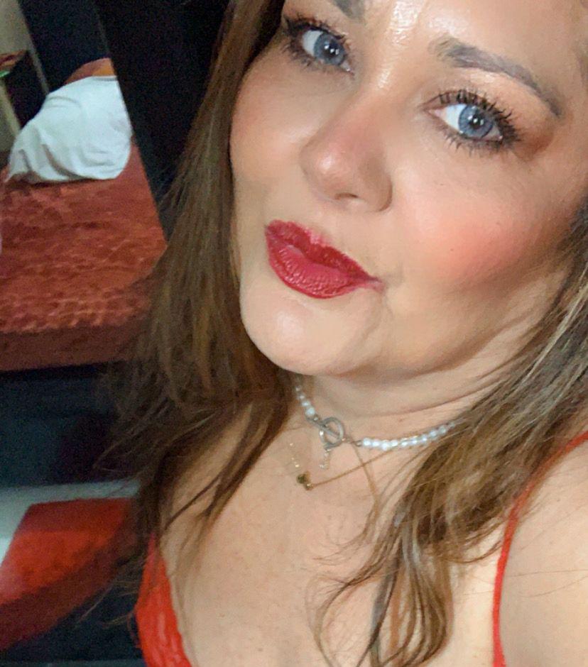 Chica busca chico en Asturias: 