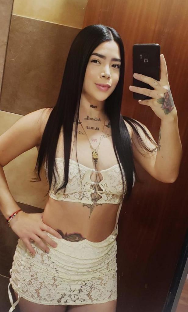 Chica busca chico en Ibiza: 